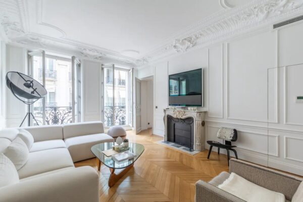 Luxurious Apartment near Champs-Elysees