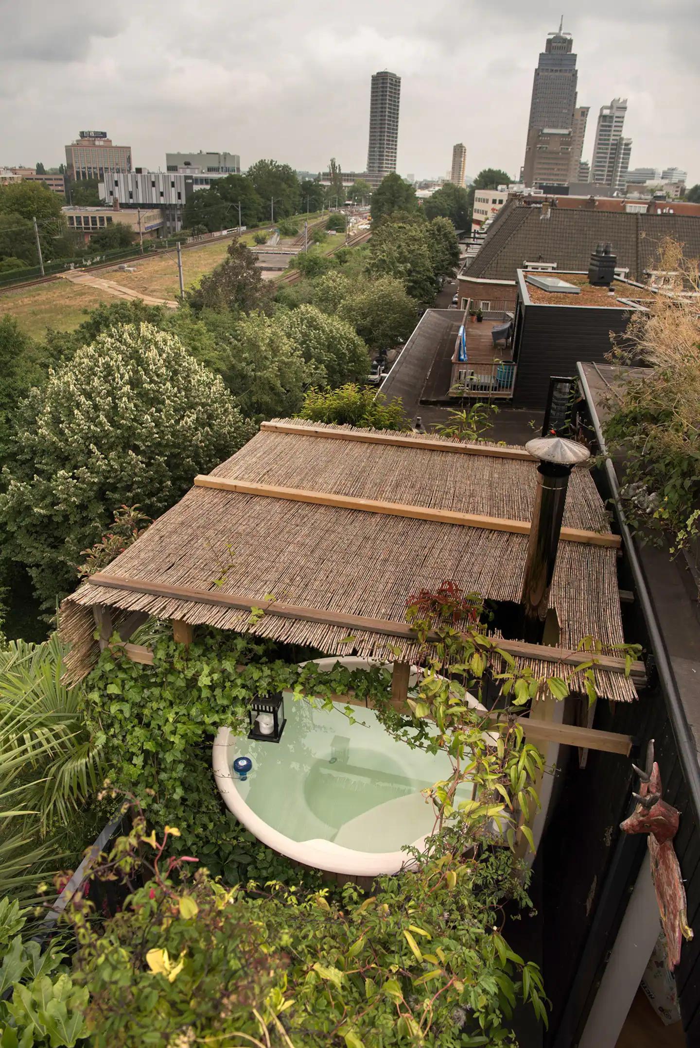 Luxury Apartment with private hot tub