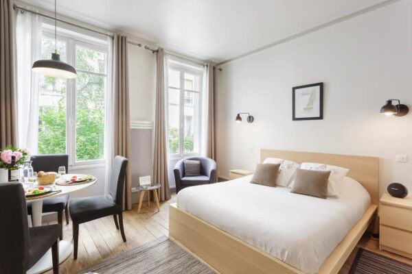 Apartment close to Eiffel Tower