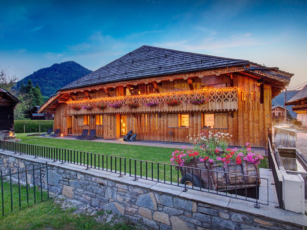 Luxury Chalet  Solaire  In  Morzine, France