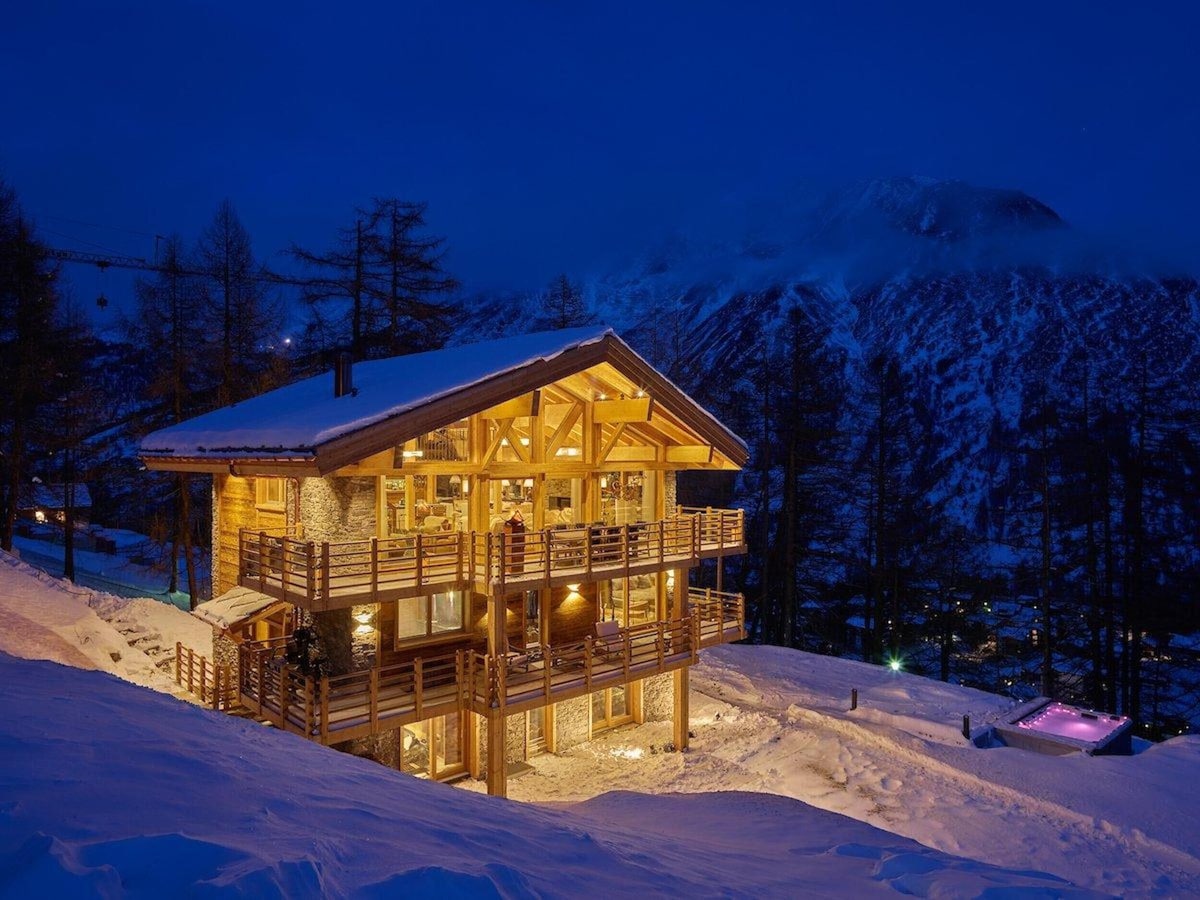 Georgeus Chalet – Ski in , Ski out Saanen