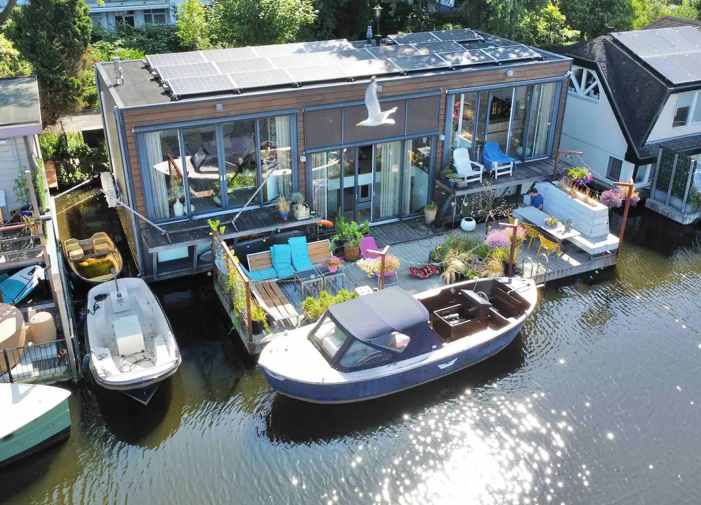 My Amsterdam Houseboat
