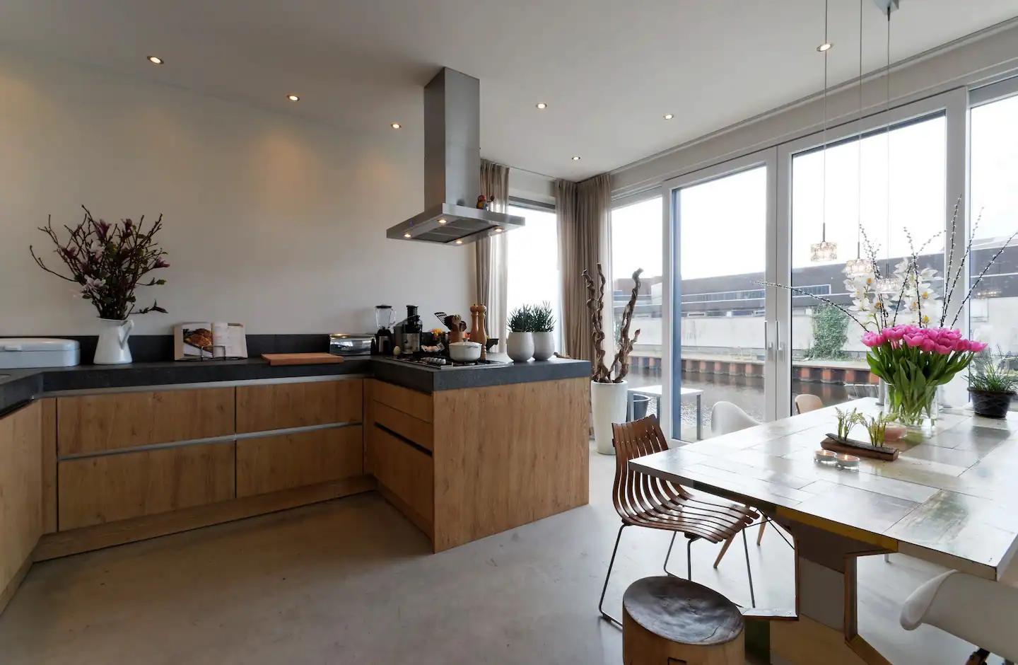 My Amsterdam Houseboat