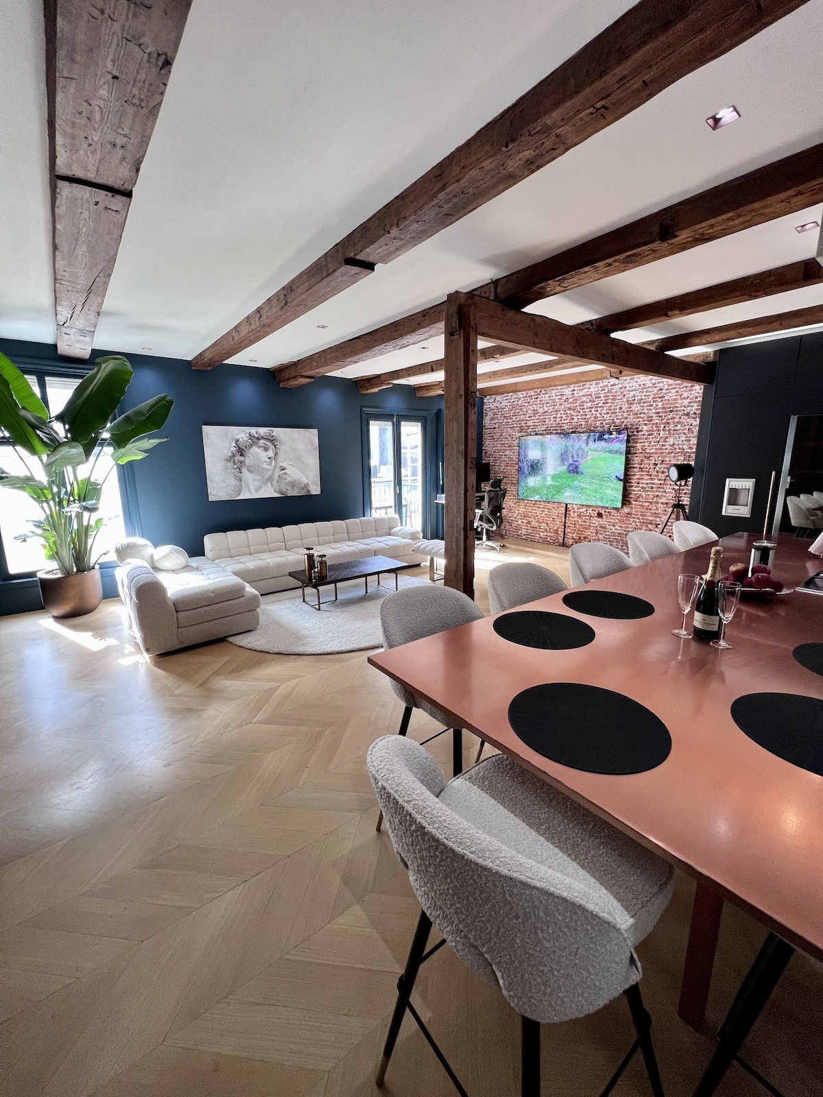 Fancy Apartment in the City